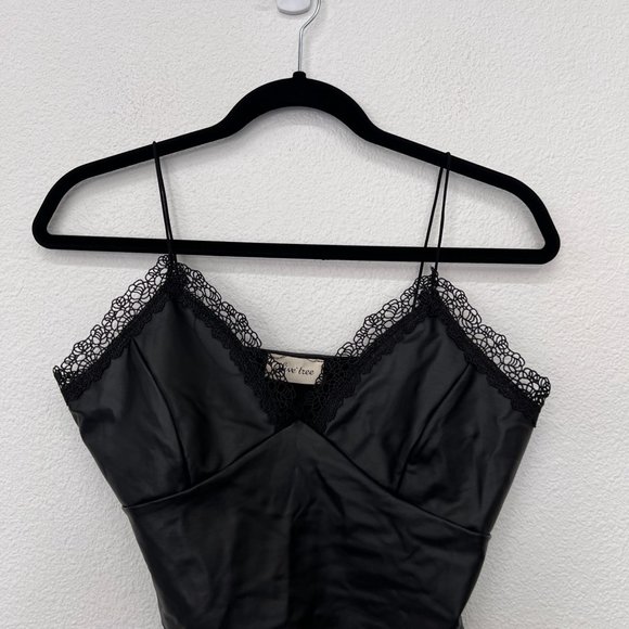 Olive tree faux leather cropped black womens lace trim top Size:‎ M - Picture 4 of 6